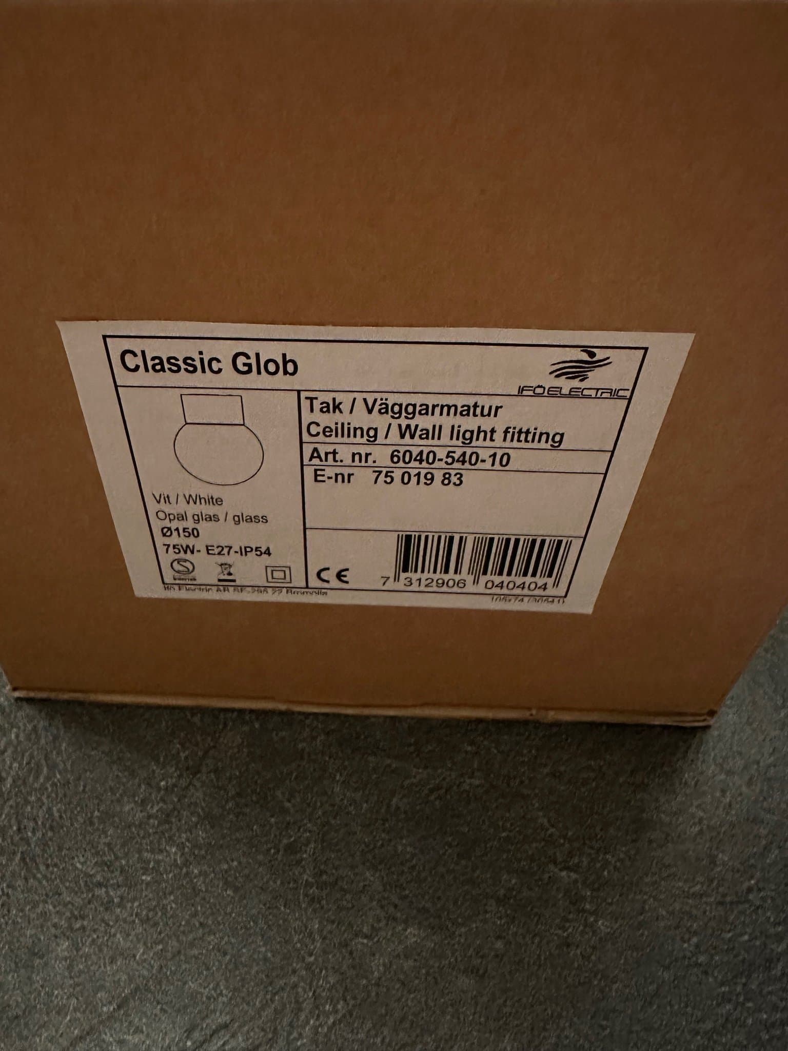 IFÖ Electric Classic Glob Tak/Väggarmatur