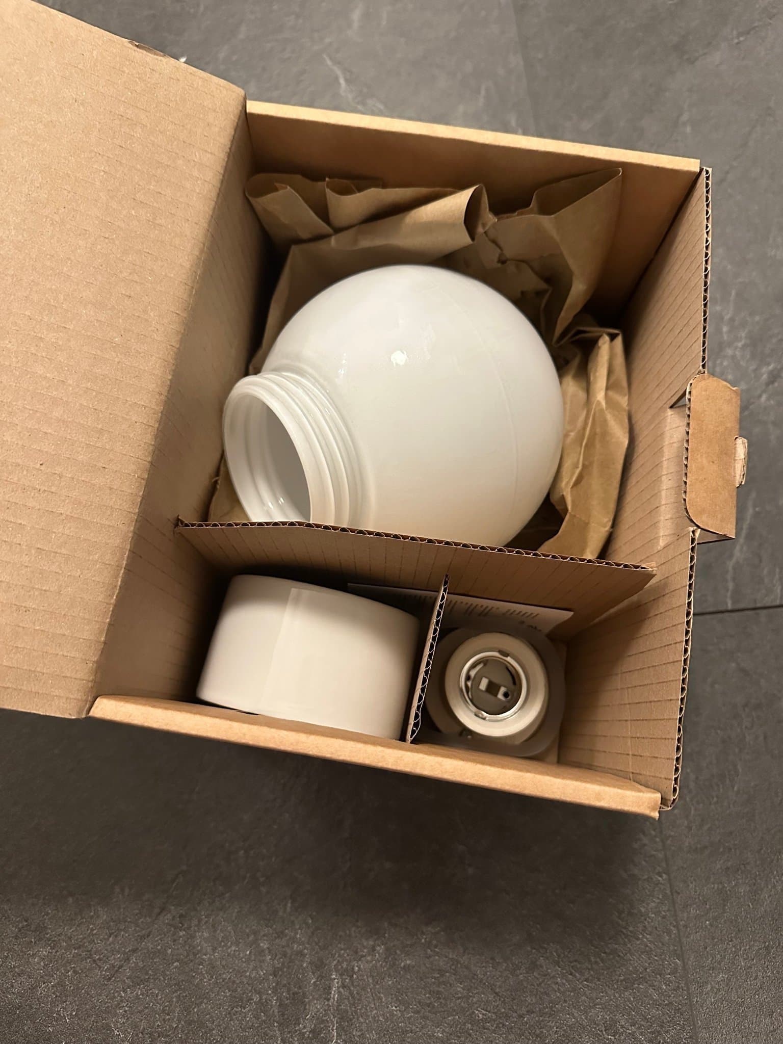 IFÖ Electric Classic Glob Tak/Väggarmatur