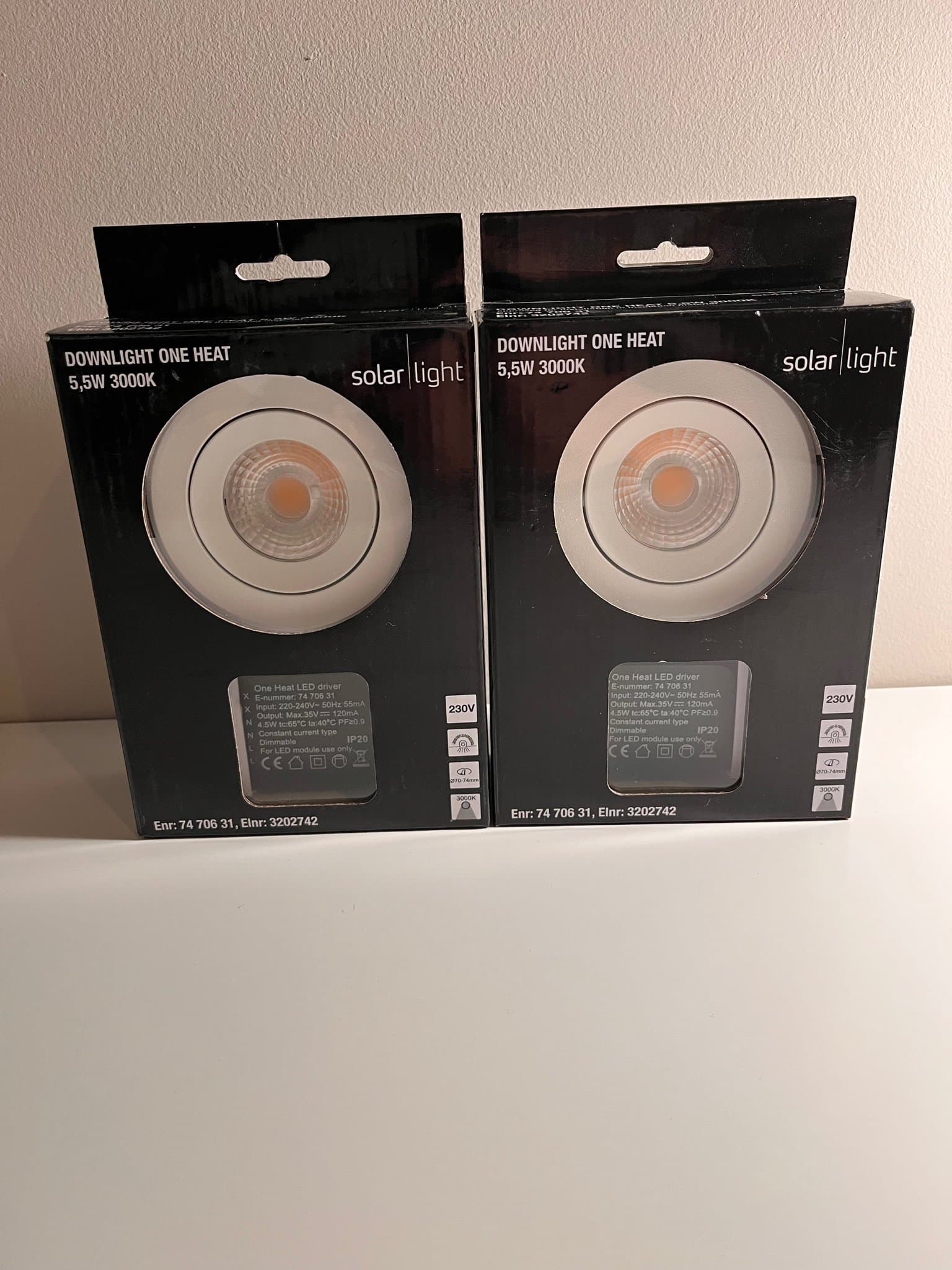 2 st. Downlight One Heat 5,5W 3000K