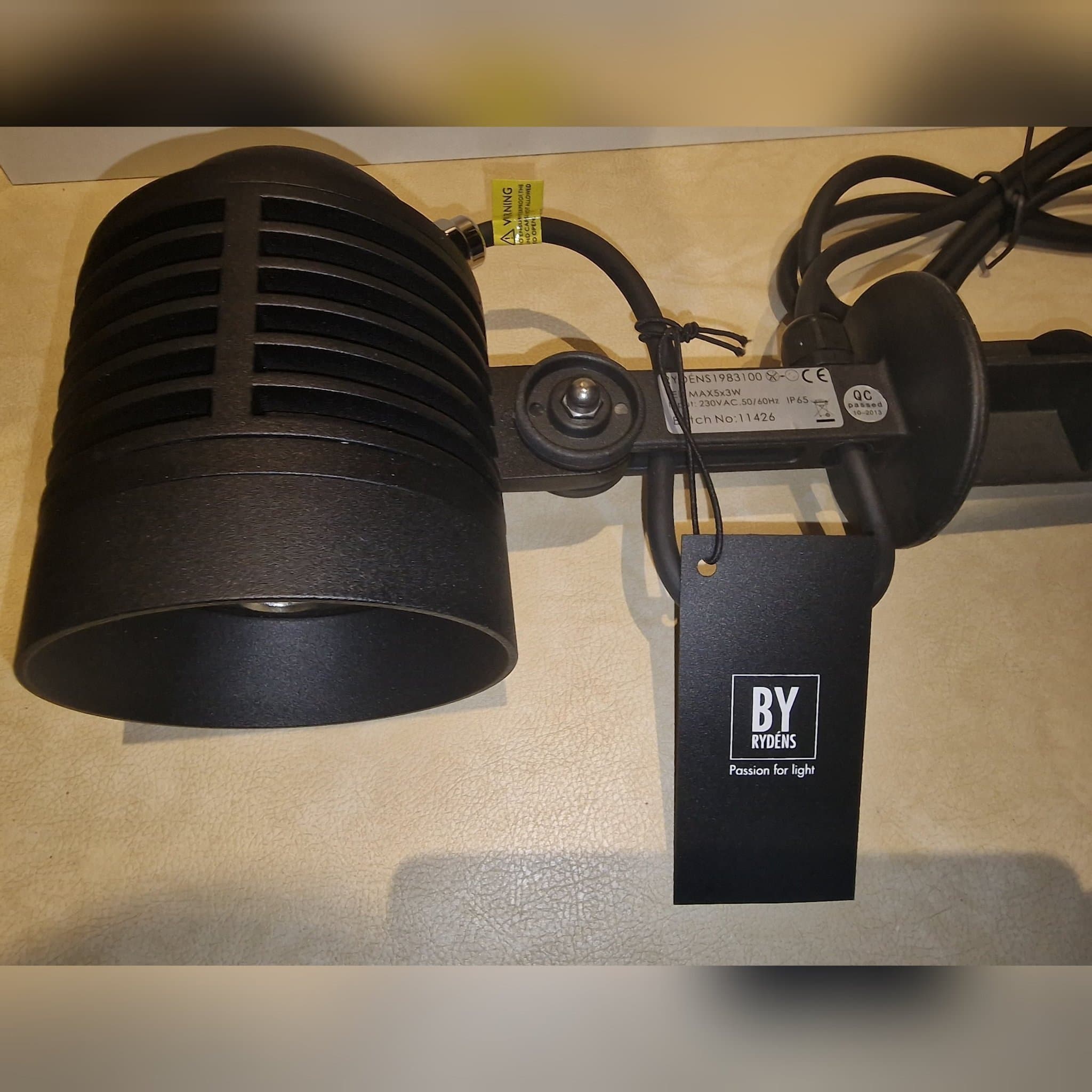 Utomhusbelysning By Rydéns N 1983100-4000~ Diam 11 cm / Höjden 49 cm ~ fem led