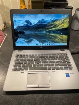14 tums HP EliteBook 840 laptop. Windows 11 Office 19. SSD