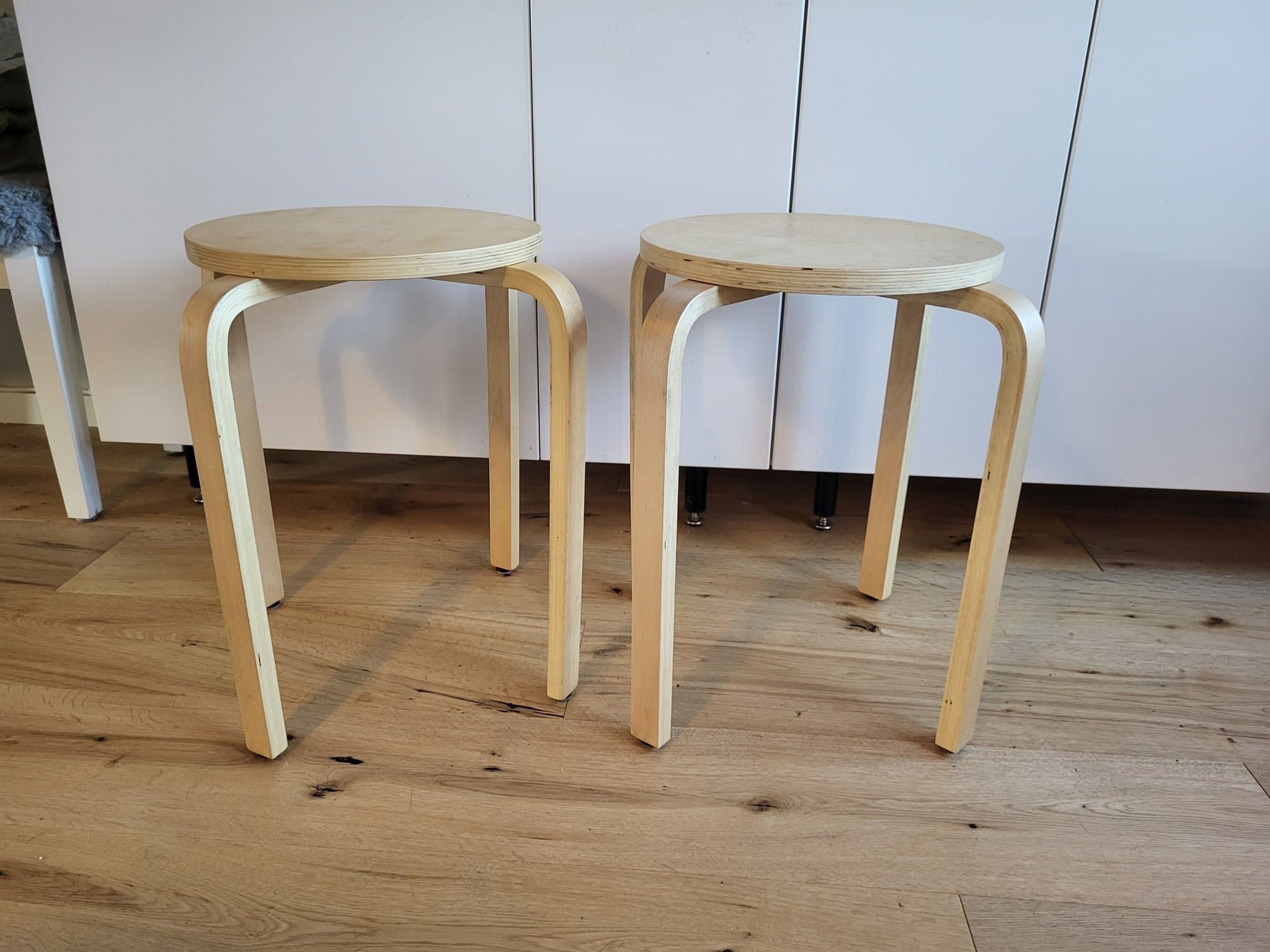 Pallar stapelbara FROSTA?