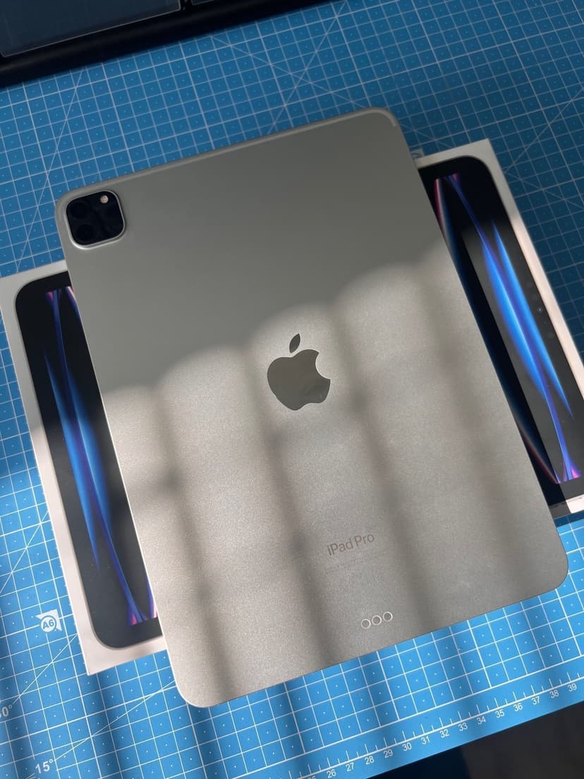 Apple iPad Pro 11" 2025 5G Apple iPad Pro 11" 2025 5G