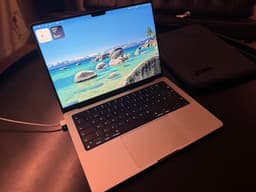MacBook Pro M2 Max