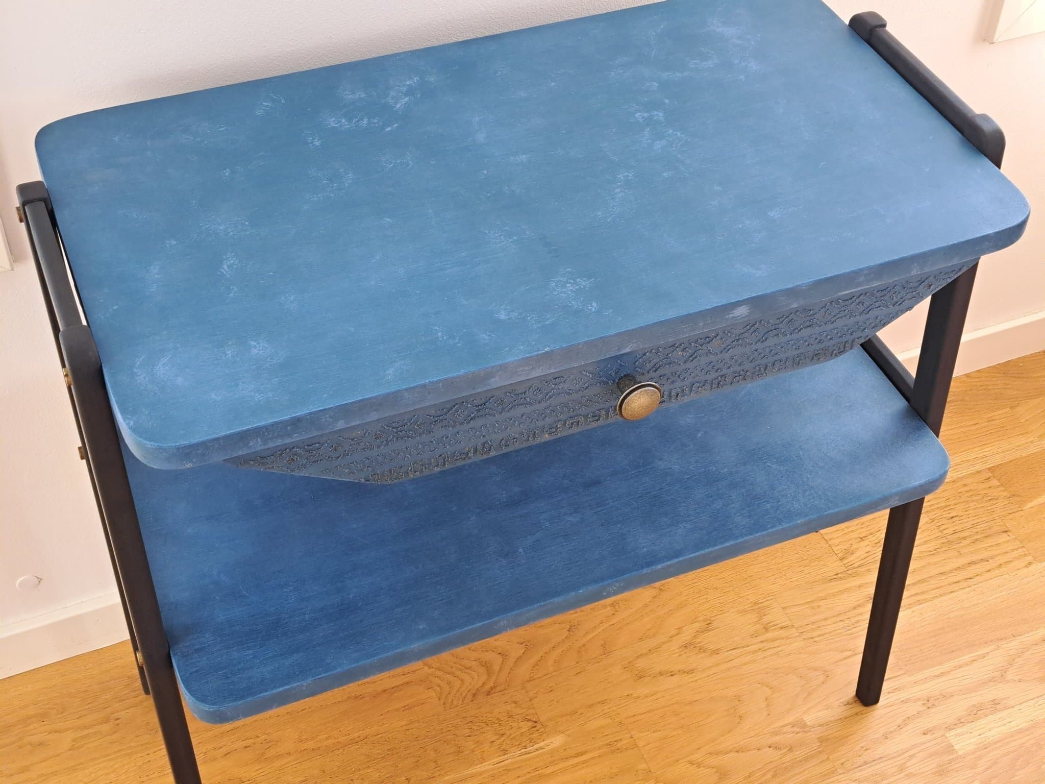 Sängbord, Nymåla