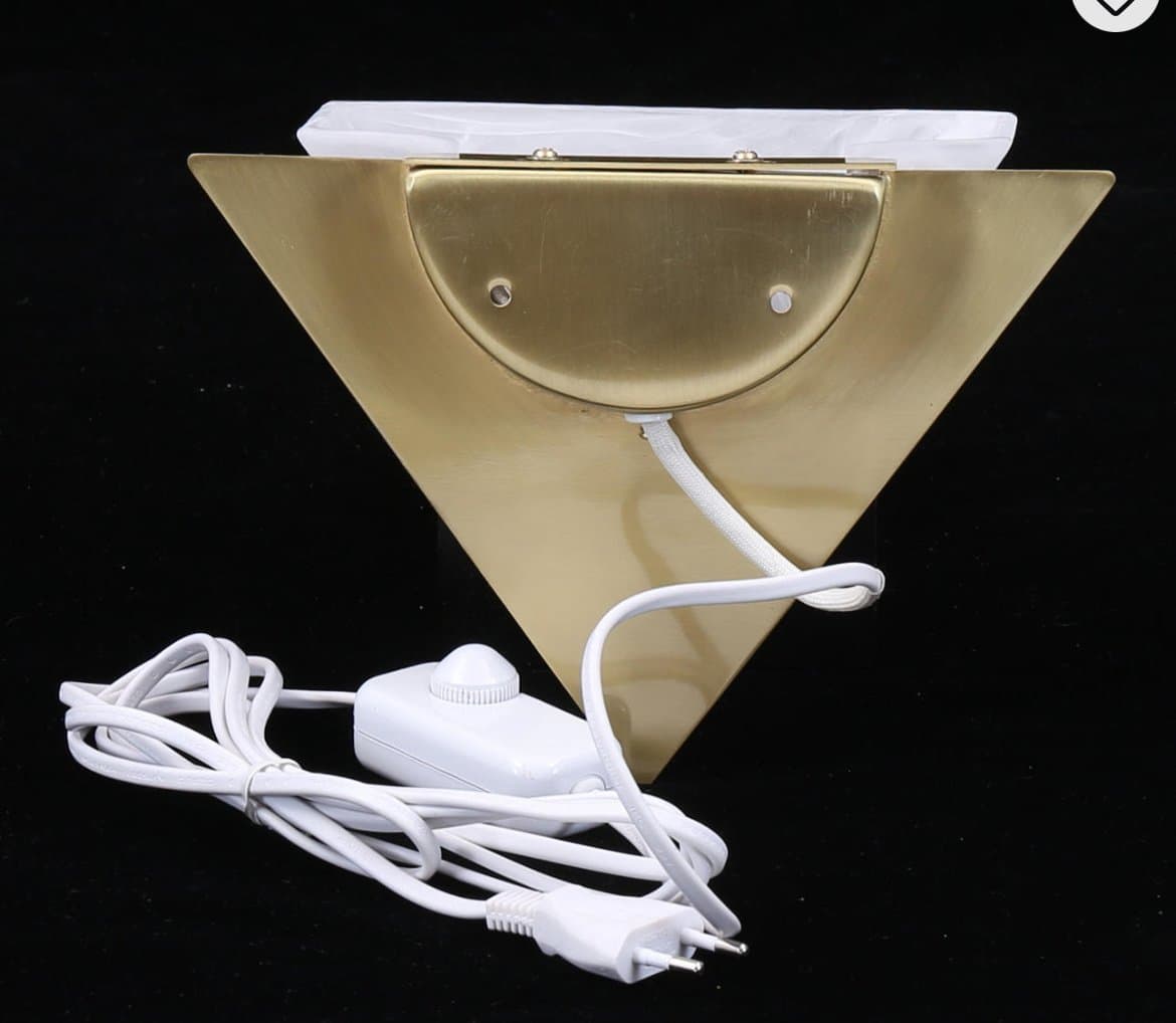 Helt ny oanvänd 3 st. Aneta Tripoli Vägglampor