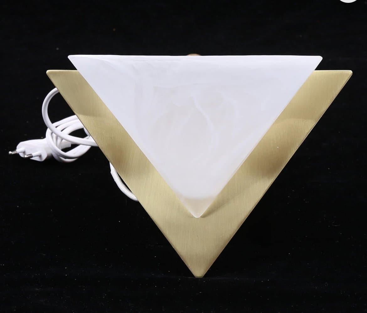 Helt ny oanvänd 3 st. Aneta Tripoli Vägglampor