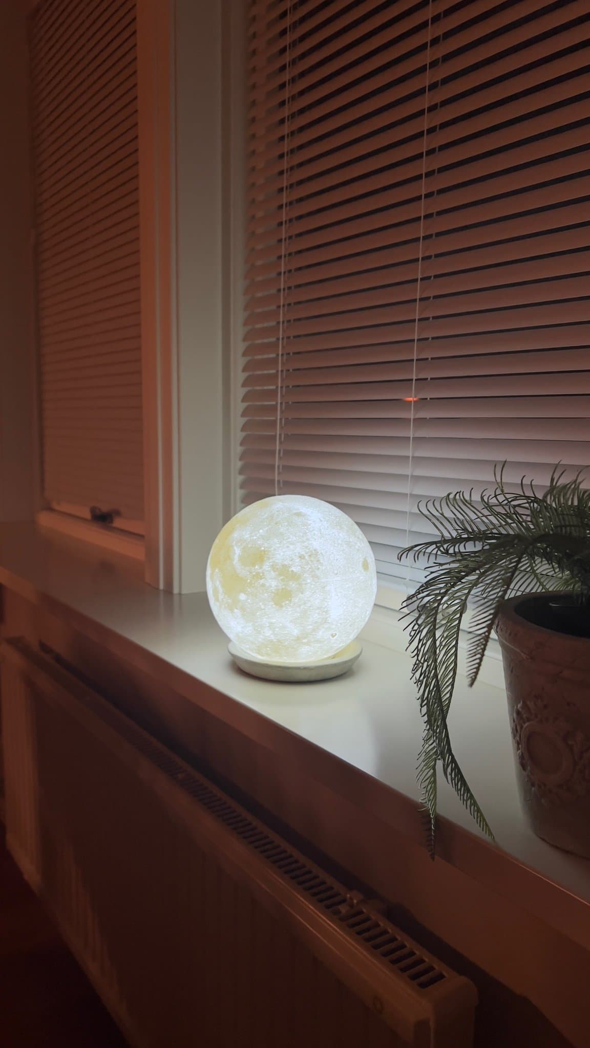 Månlampa med fjärrkontroll