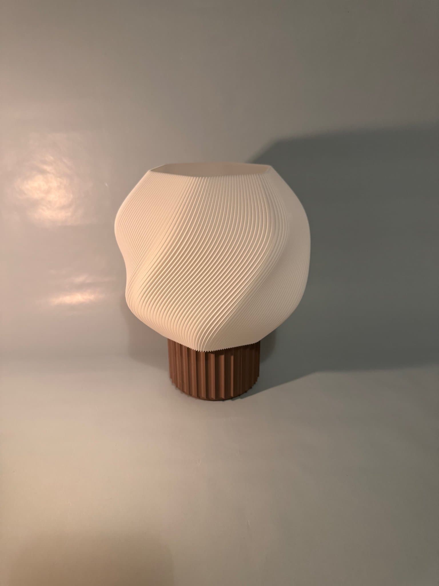 Trådlös Bordslampa 3d printad