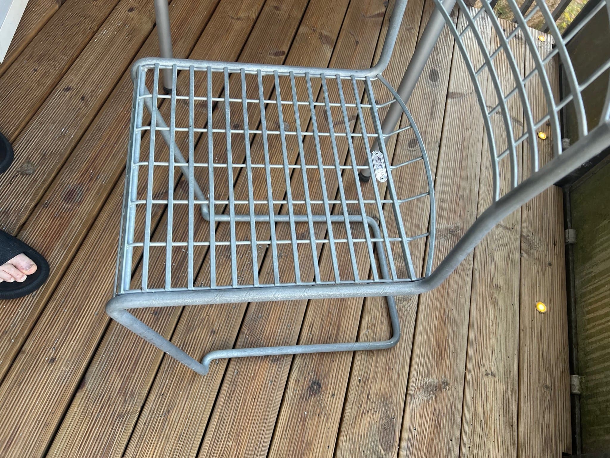 Grythyttan stol i varm zink