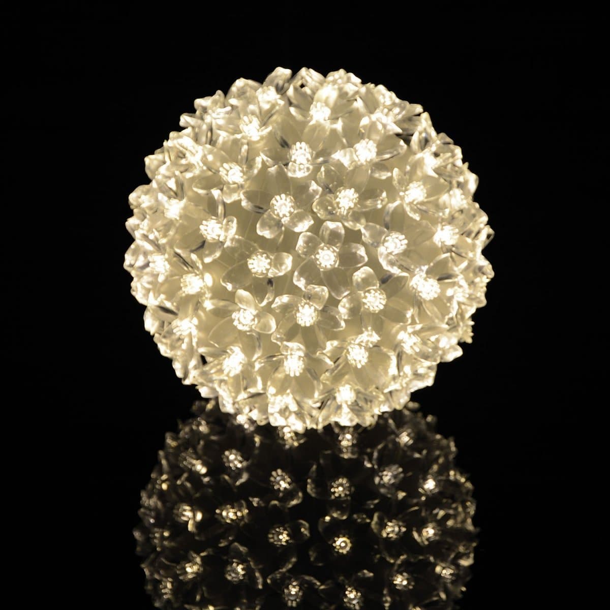 3-pack 130mm ljuskulor, varje har 100 LED-lampor, 100 blommor. IP-klassad