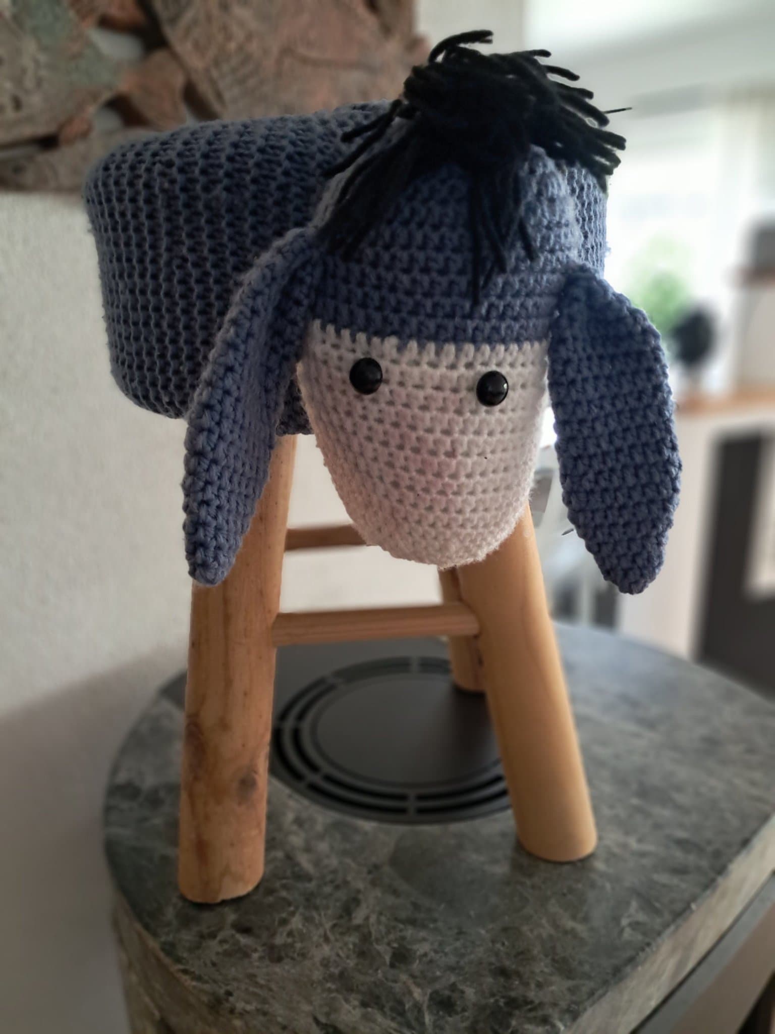 Handgjord virkad pall Eeyore Åsna