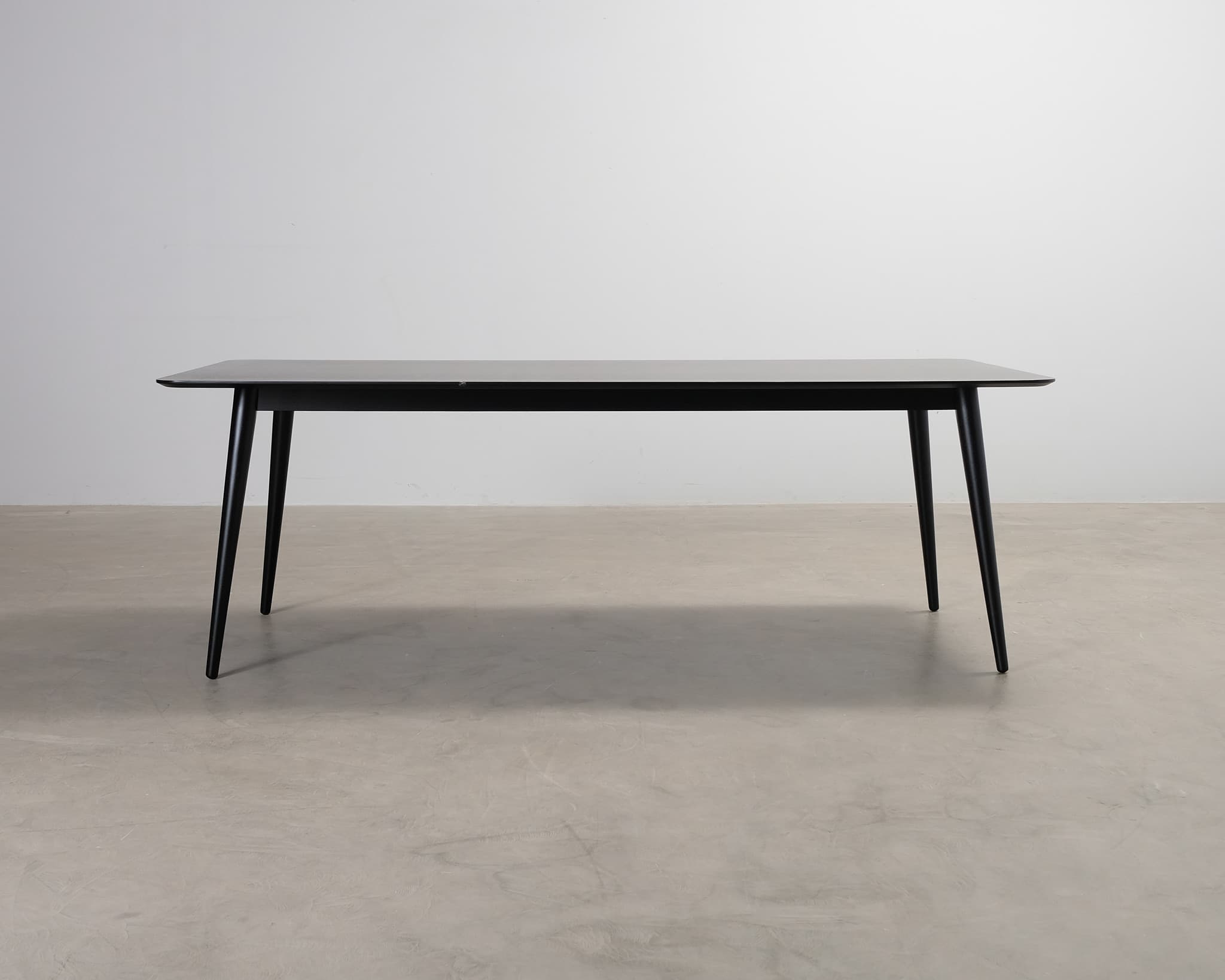 Dan-Form Pheno matbord svart