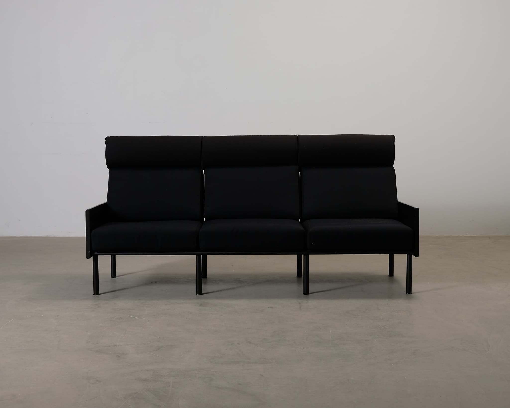 Yrjö Kukkapuro Ateljee 3-sits soffa svart