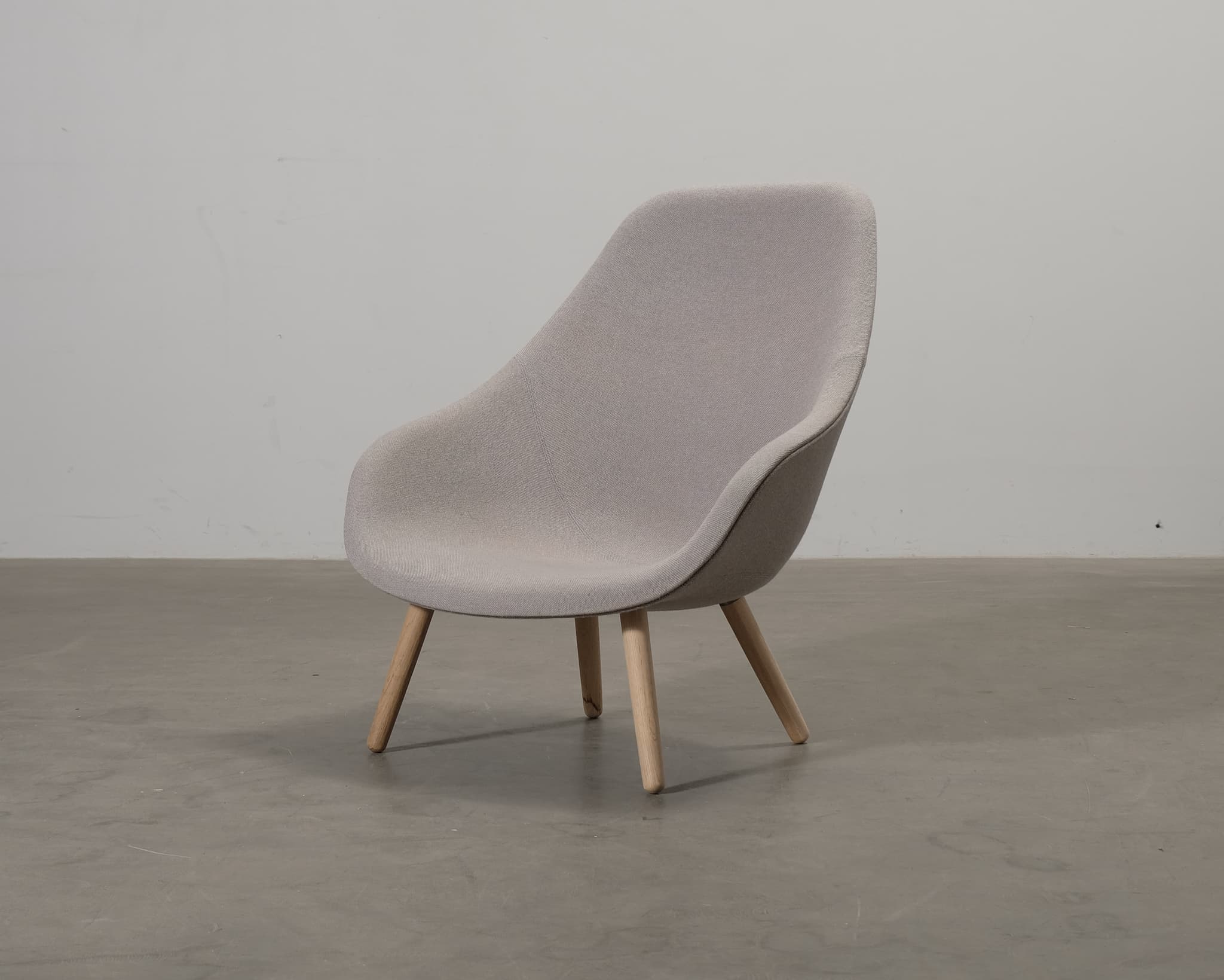 Hay About A Lounge Chair AAL82 fåtölj ljusgrå