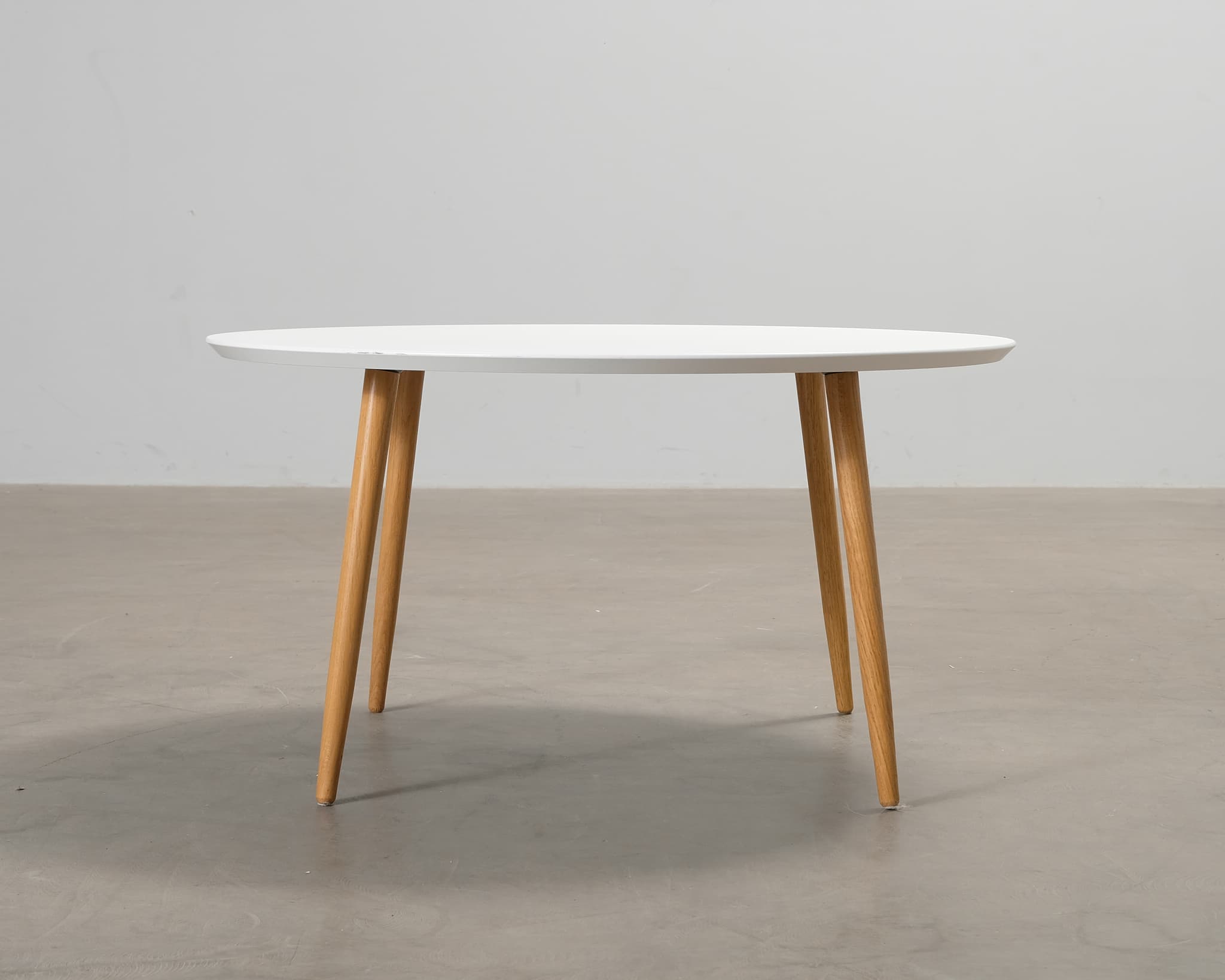 Sofacompany Hubert soffbord ø 90 cm vit / ek