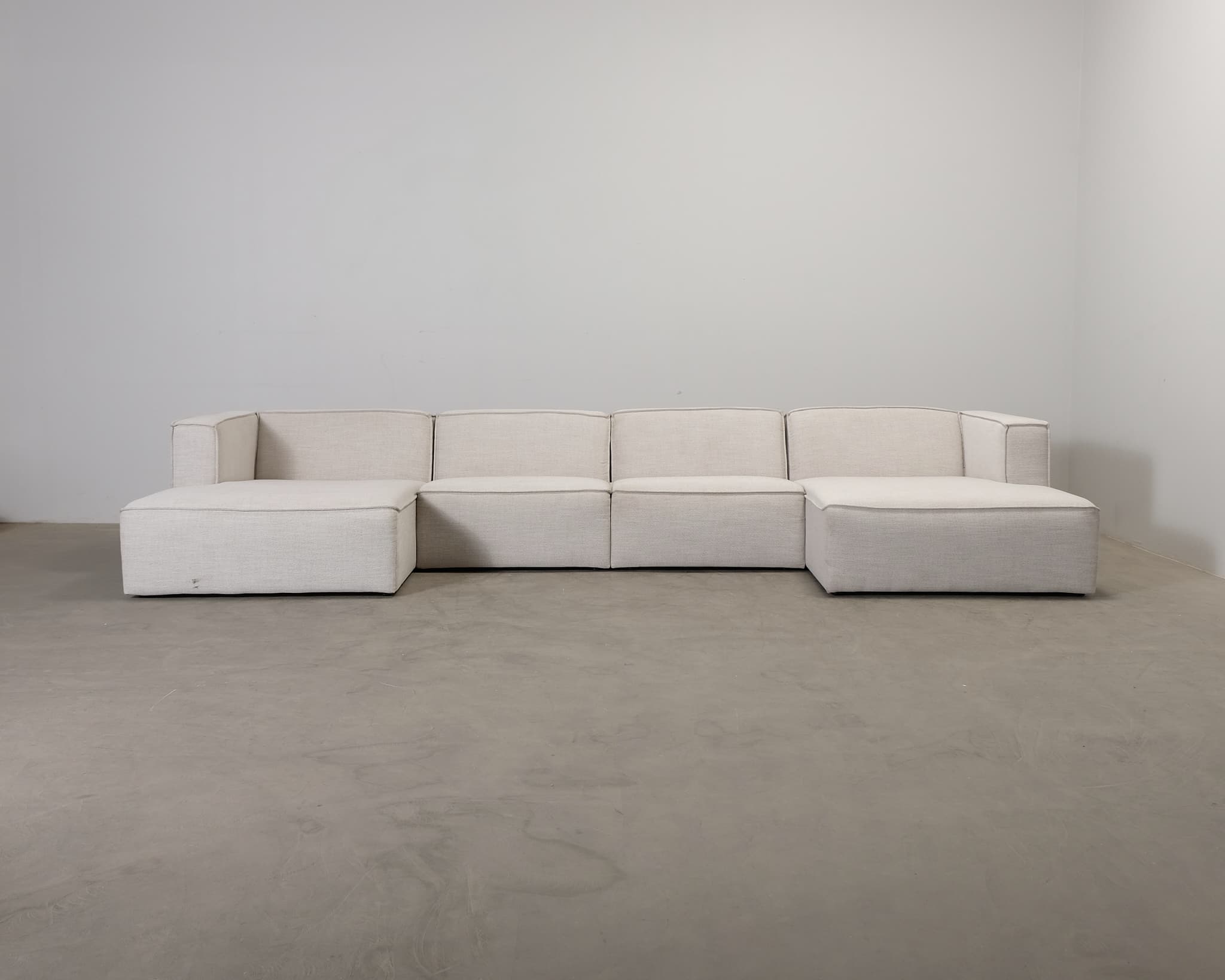 Forms & Objects Isa modusoffa