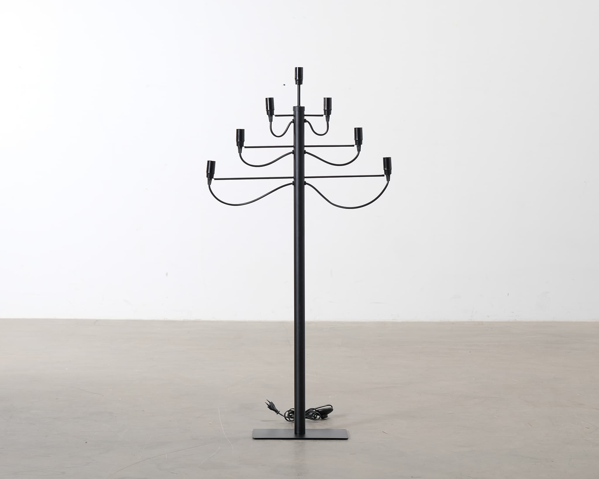 Milano golvljustake svart