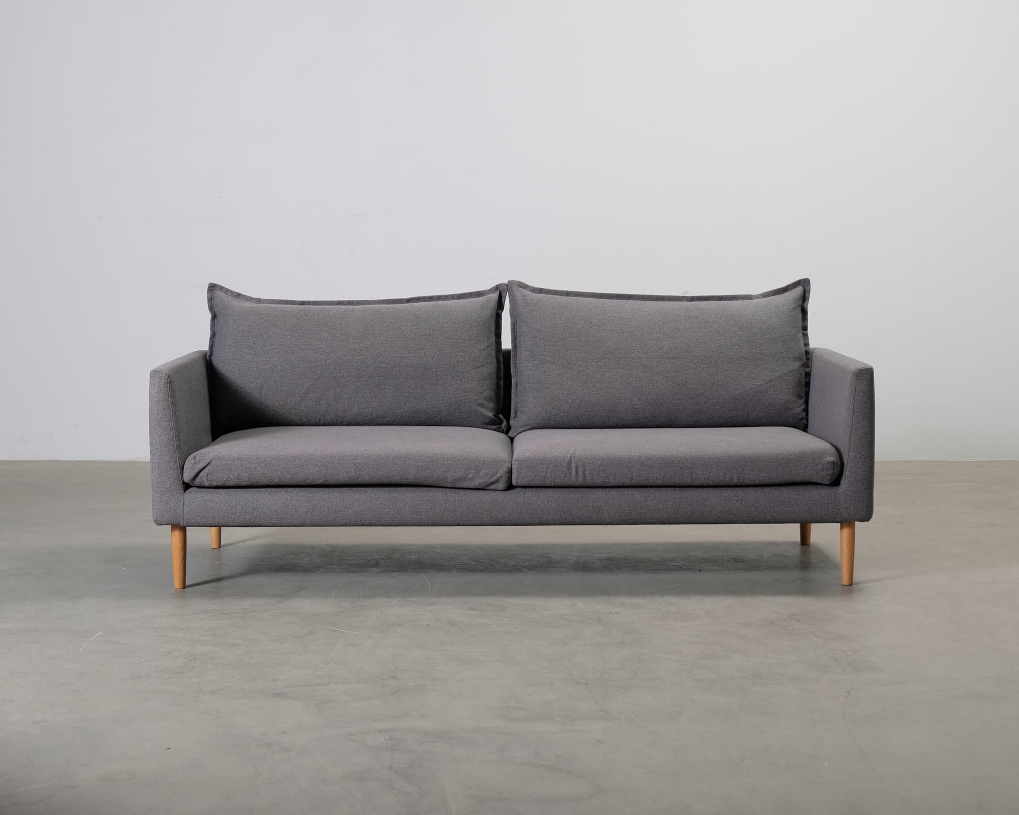 Adea Wilhelm 3-sits soffa grå